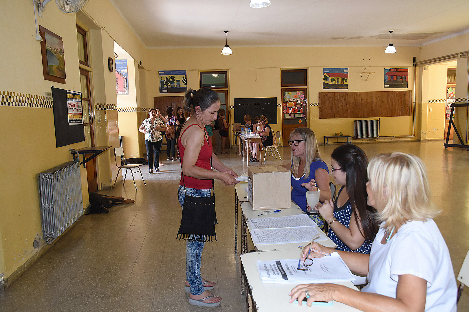 En El Triunfo y Roberts se presentaron candidatos y habrá consulta popular