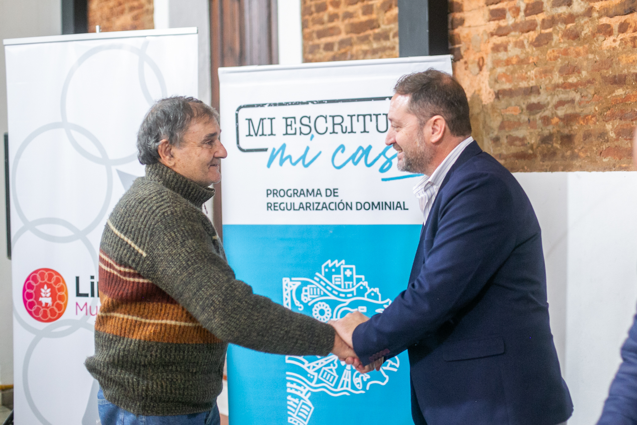 Serenal encabezará un nuevo acto de "toma de firmas" de escrituras