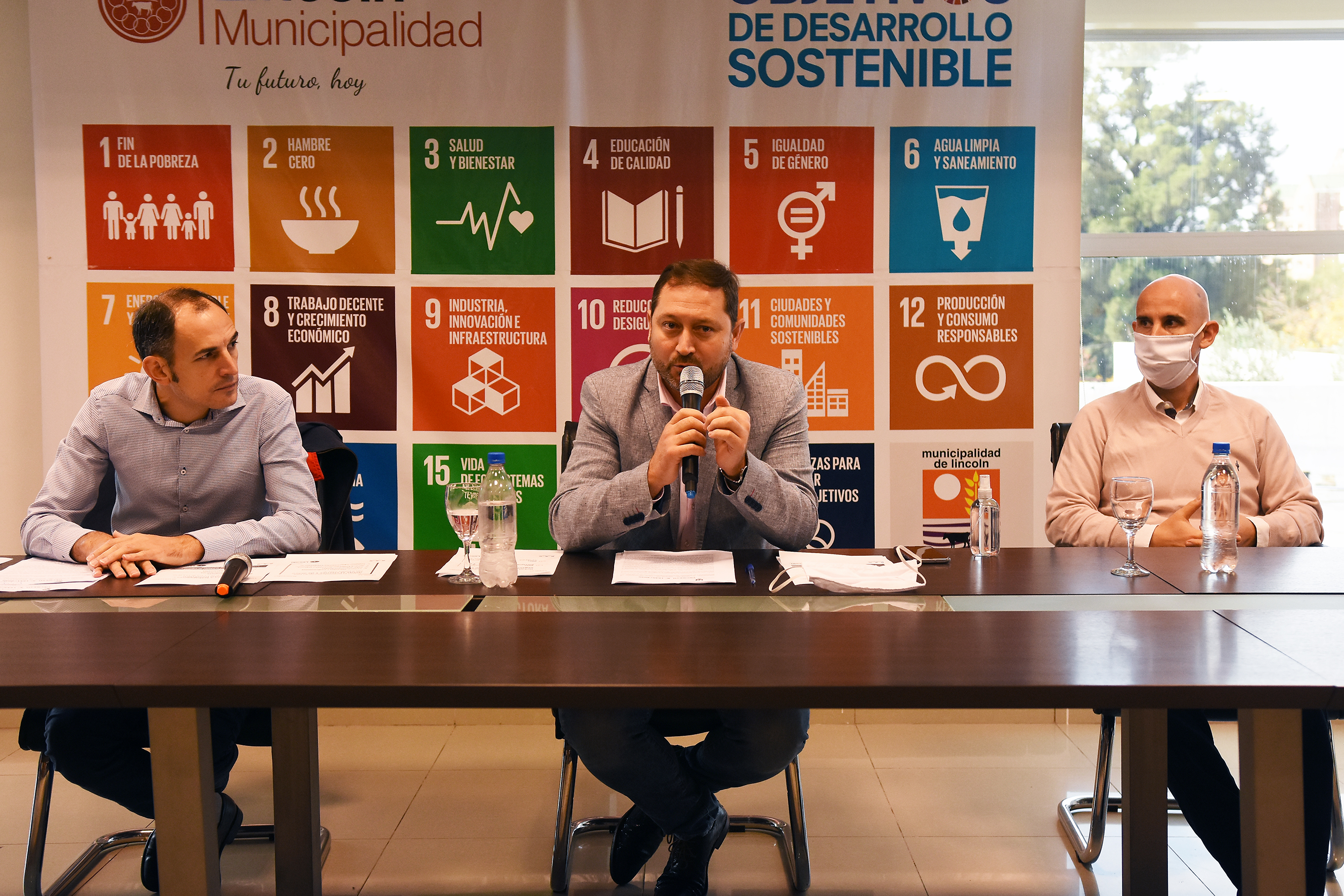 “Queremos favorecer el trabajo en rubros que, al momento, no estaban habilitados”