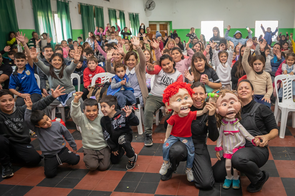 Con gran éxito, se desarrolló una amplia agenda de espectáculos para las infancias