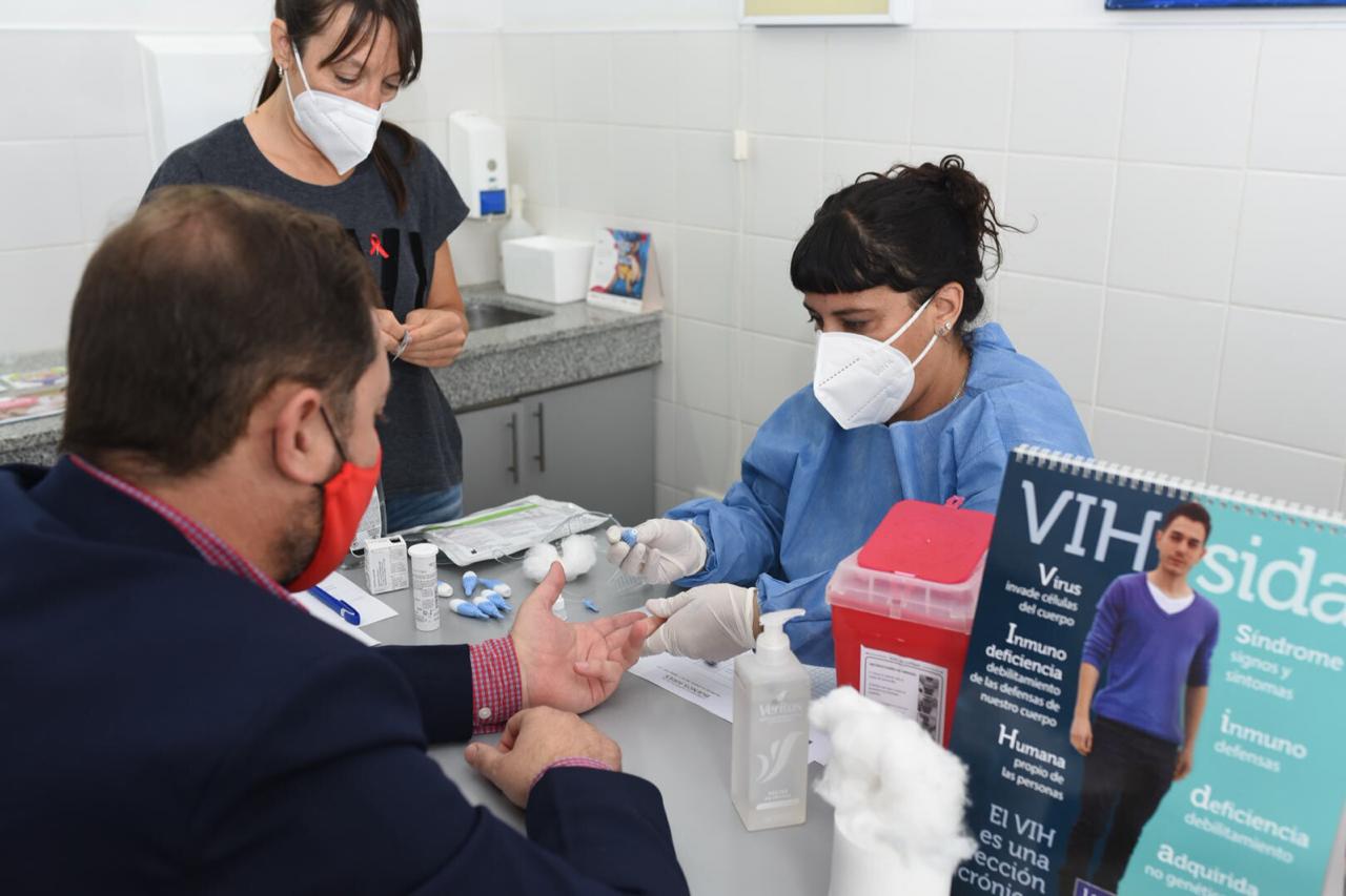 Se realizaron testeos rápidos para la detección de VIH en el CAPS Barrio Norte