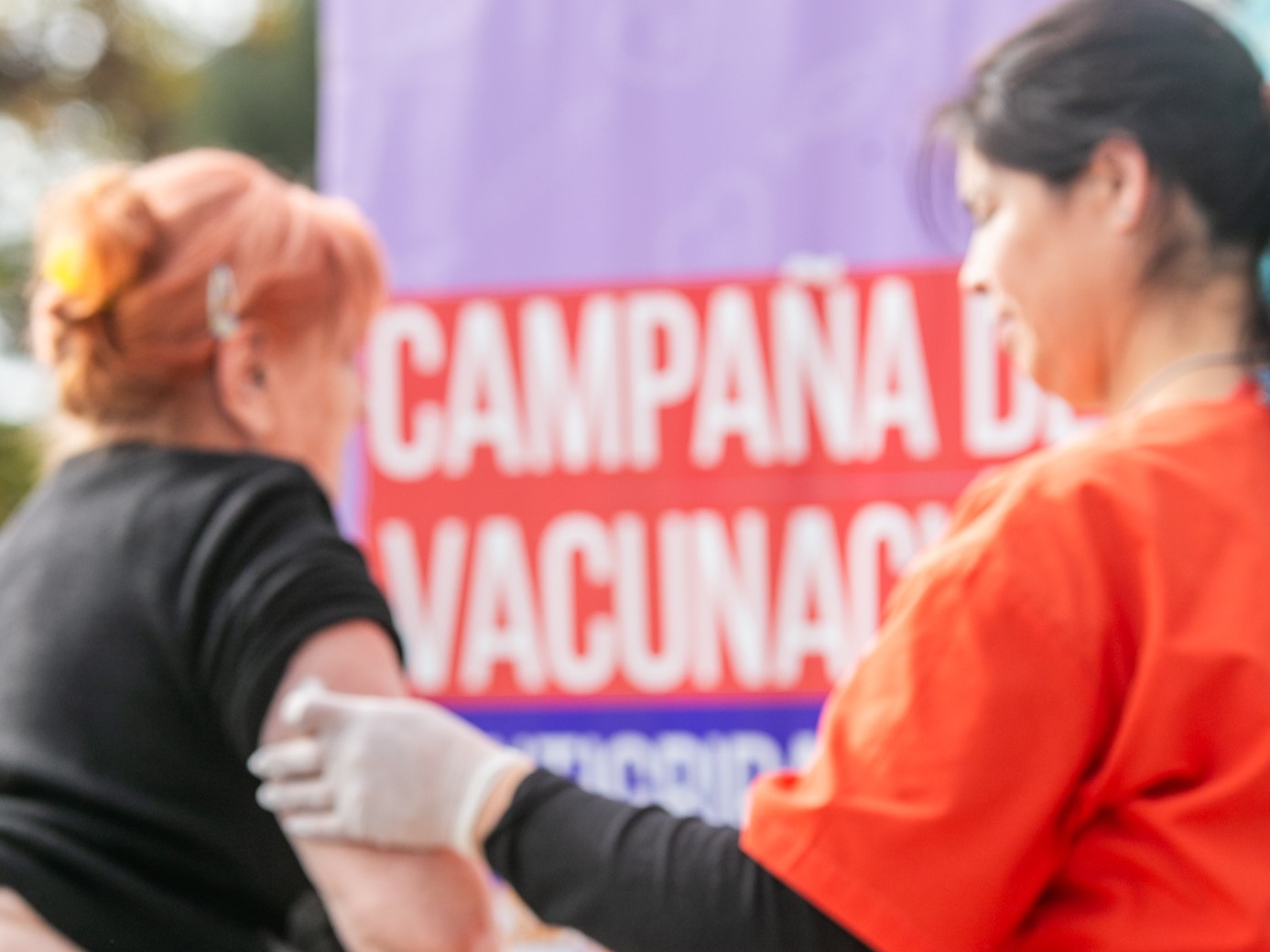 Jornada de vacunación antigripal en Plaza Rivadavia