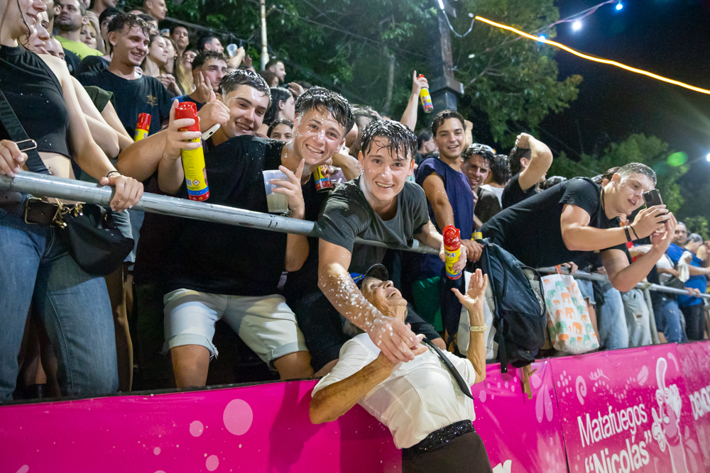 Con lleno casi total, Lincoln se prepara para vivir otro finde a pura fiesta