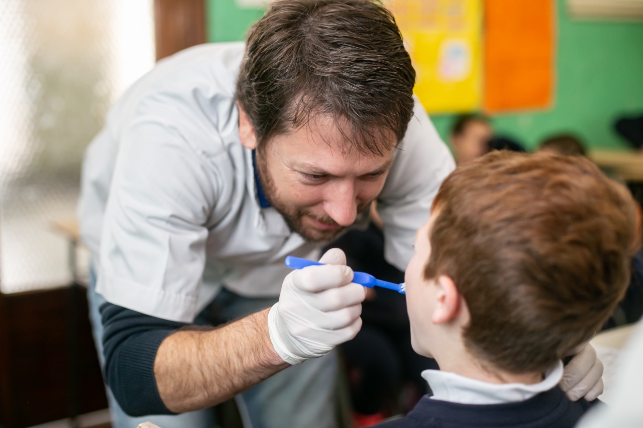 “Tener la boca, los dientes y las encías sanas son aspectos claves para una vida saludable”