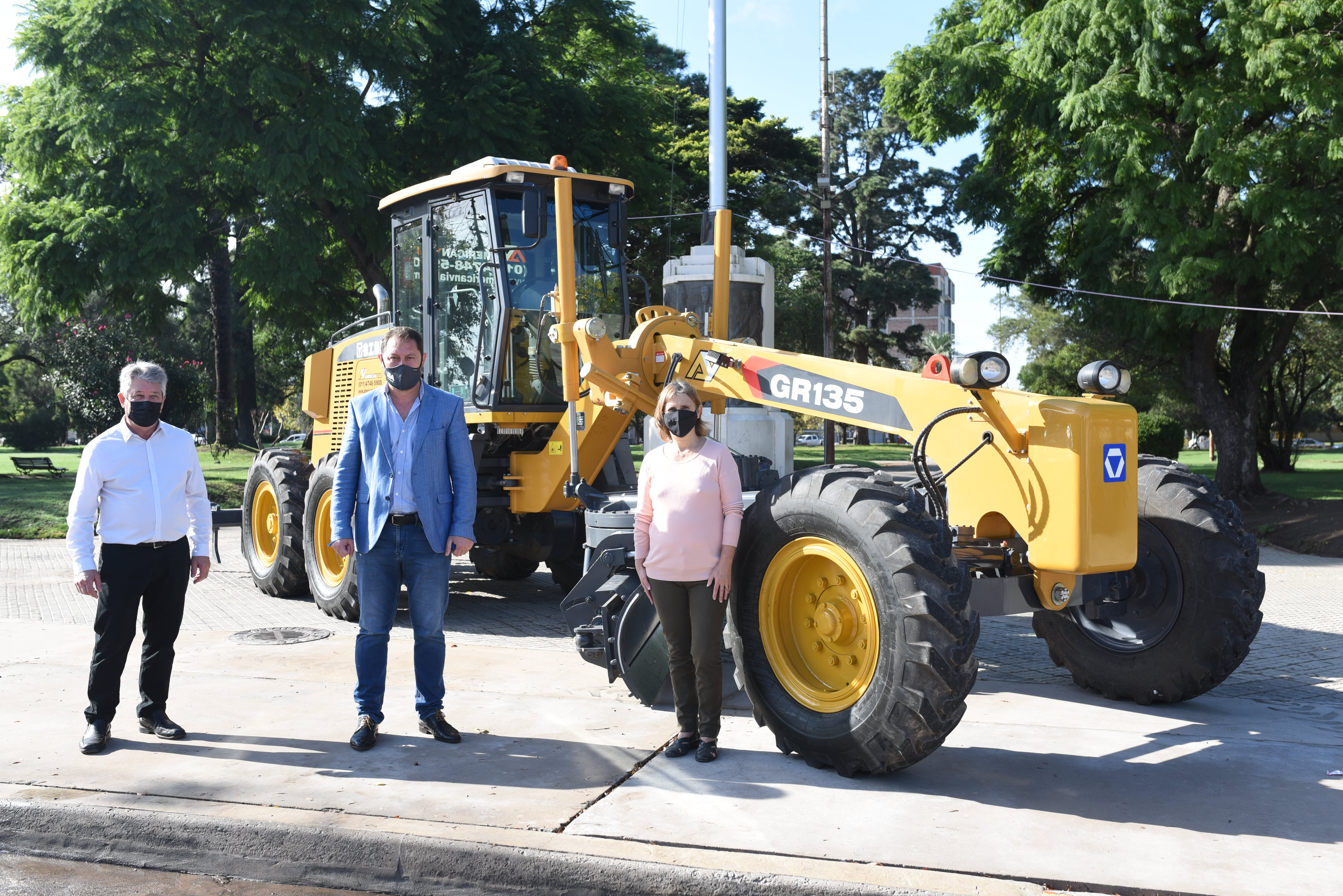 Se adquirió una nueva motoniveladora para la conservación de calles