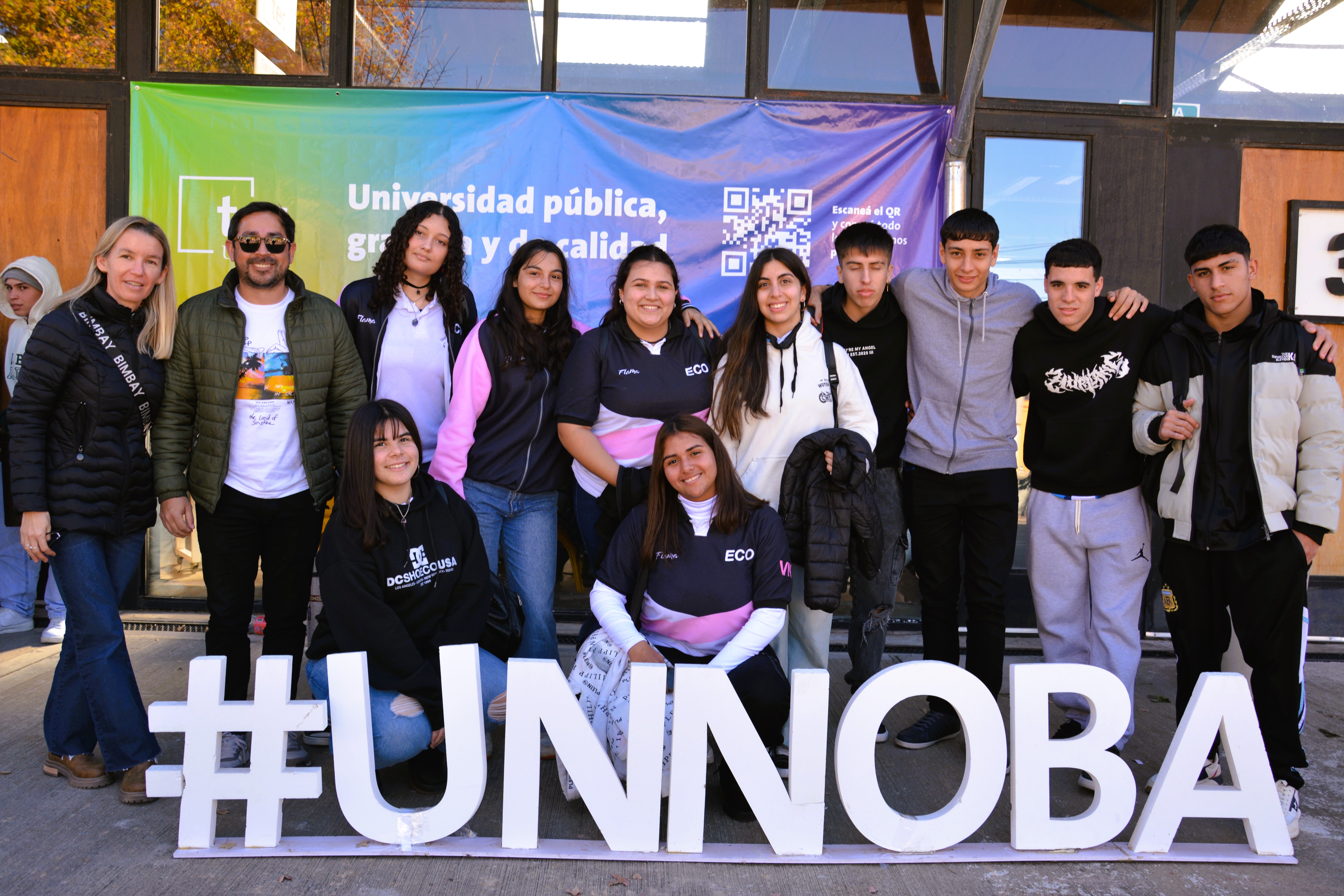 Jóvenes de todo el distrito visitaron "TecUNNOBA '25"