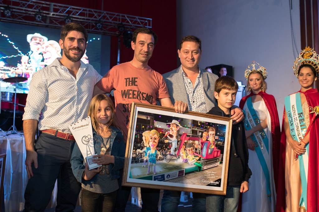 Más de 600 personas acompañaron a los artesanos y artistas en la 2º Cena de Premiación del Carnavalincoln 2019