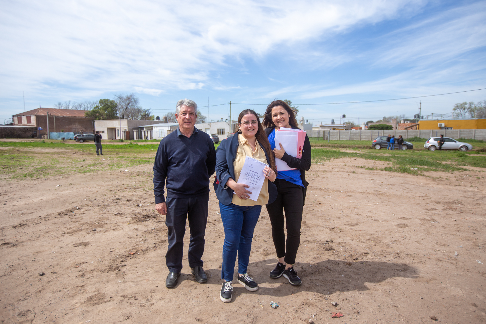 Se les adjudicó su terreno a los empleados municipales beneficiarios