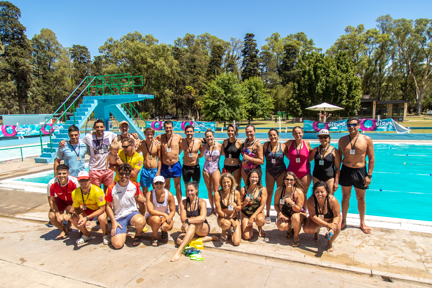 Se realizó una gran jornada recreativa de natación