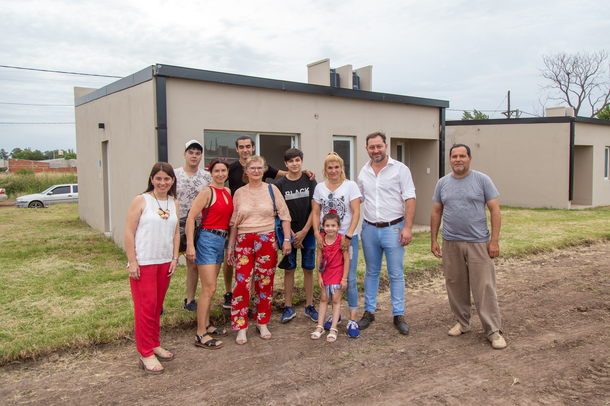 Veinte familias cumplieron el sueño de la casa propia