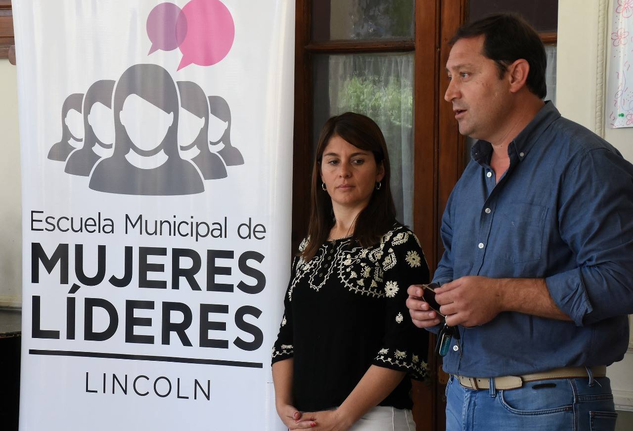 Comenzó a dictarse el Diplomado de Liderazgo Social