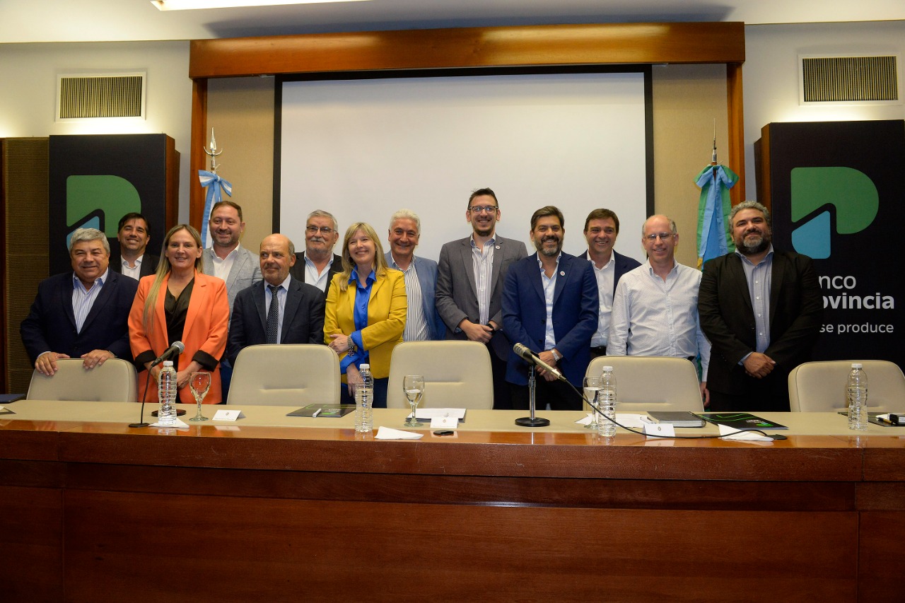 A TRAVÉS DE PROVINCIA LEASING