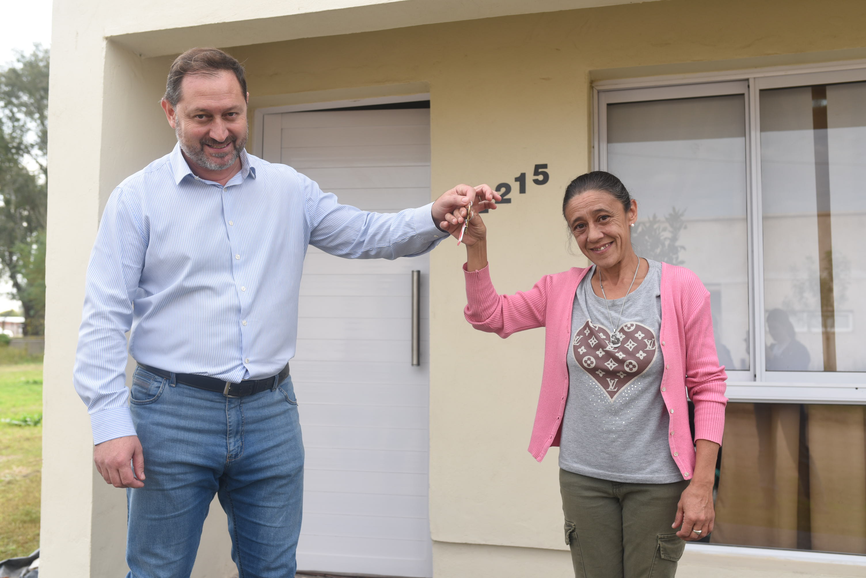 Serenal: “Es un orgullo contar con un plan municipal que ayude a familias linqueñas a acceder a un hogar”
