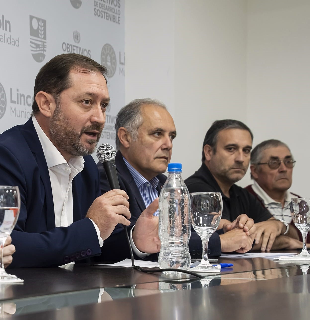 El Ejecutivo local lanzó medidas de alivio fiscal para el agro, comercios y PyMEs