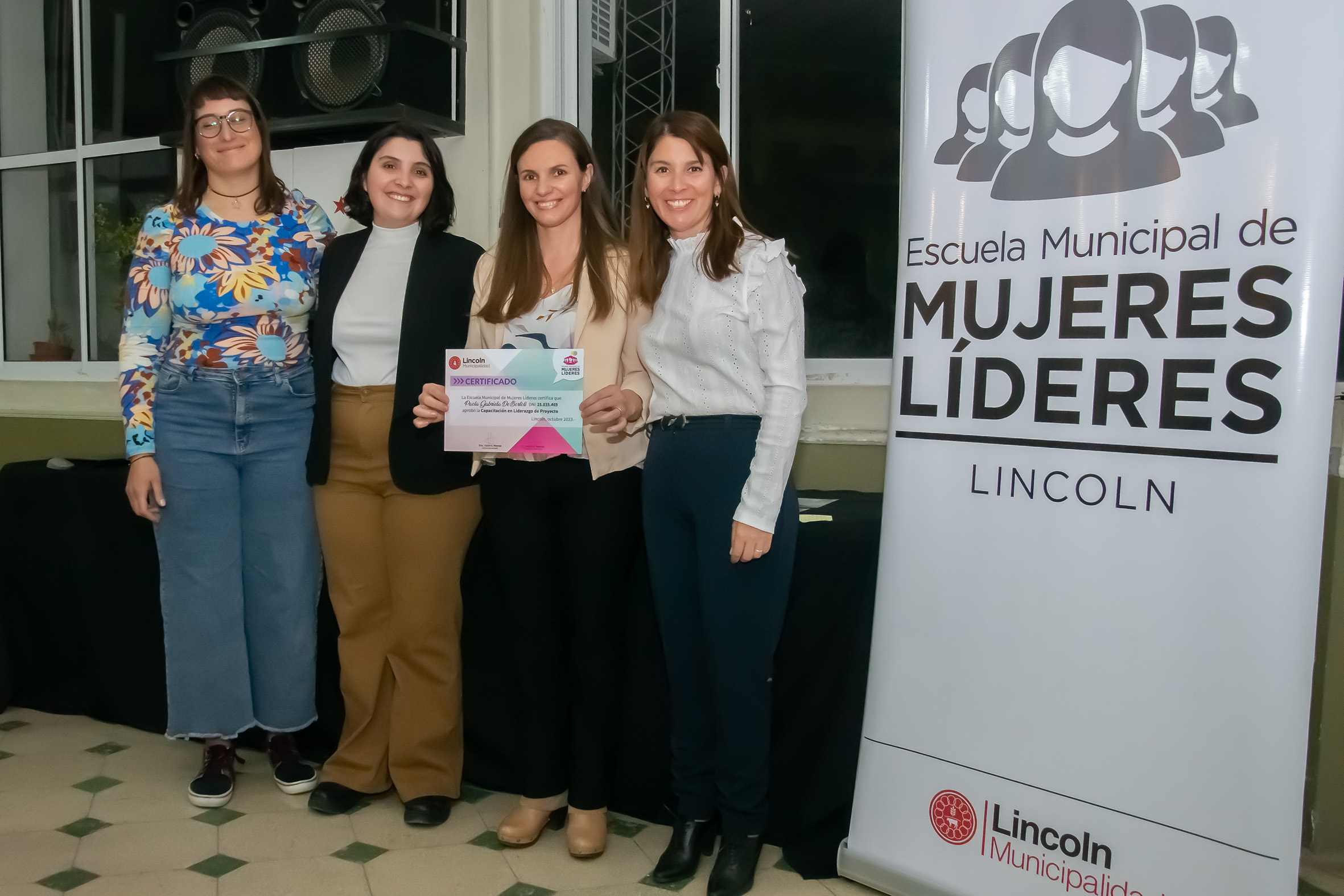Emprendedoras linqueñas concluyeron la Capacitación en liderazgo de proyecto