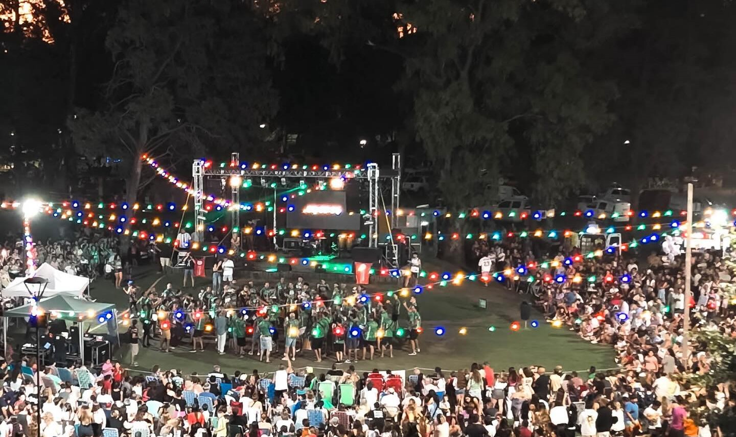 El parque se prepara para recibir La Previa del Carnaval