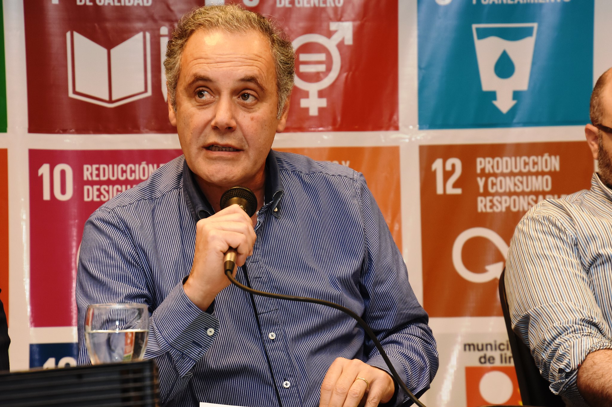 Los empleados municipales cobran el medio aguinaldo