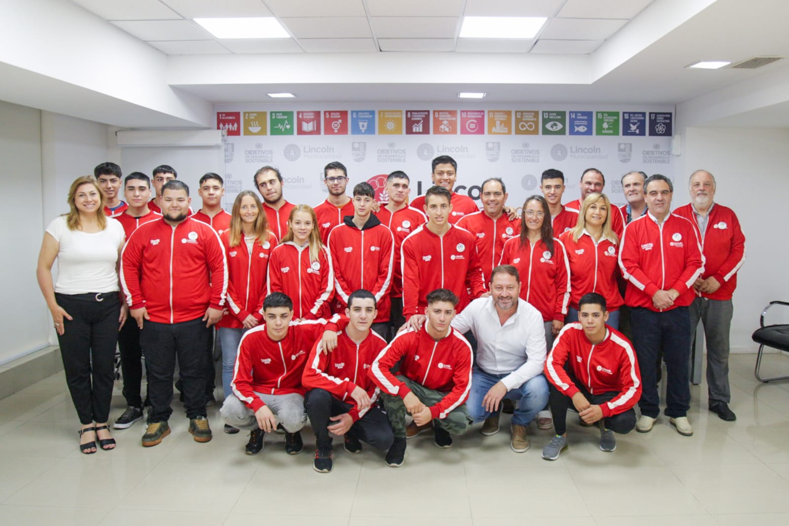 El equipo de la Escuela Técnica rumbo a Bariloche por el desafío ECO-YPF