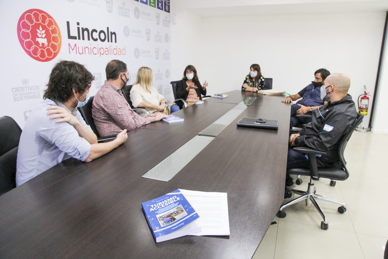 Lincoln firmó un convenio con la Red Argentina de Turismo Accesible