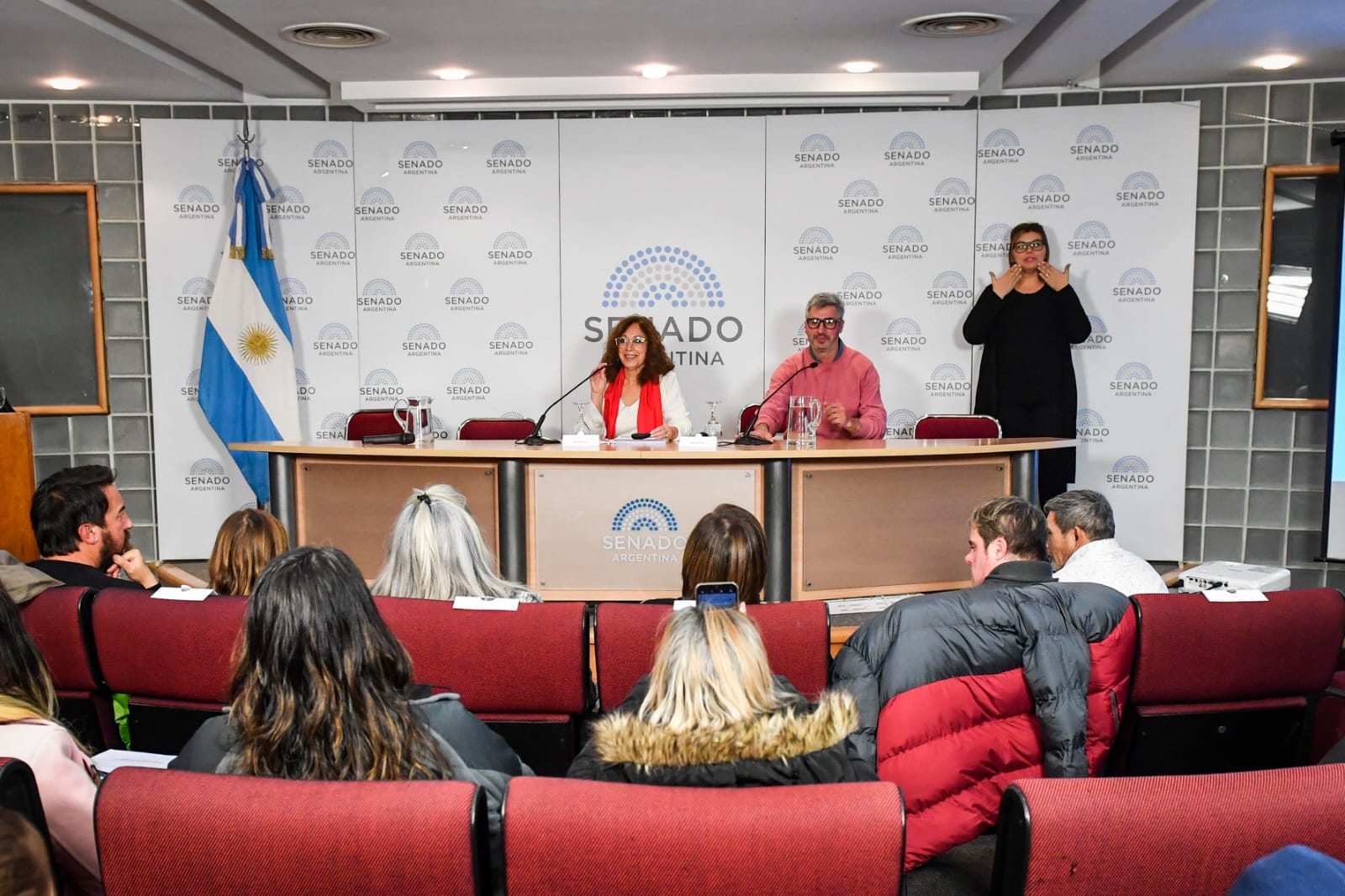 Germán Martínez disertó en el Senado de la Nación