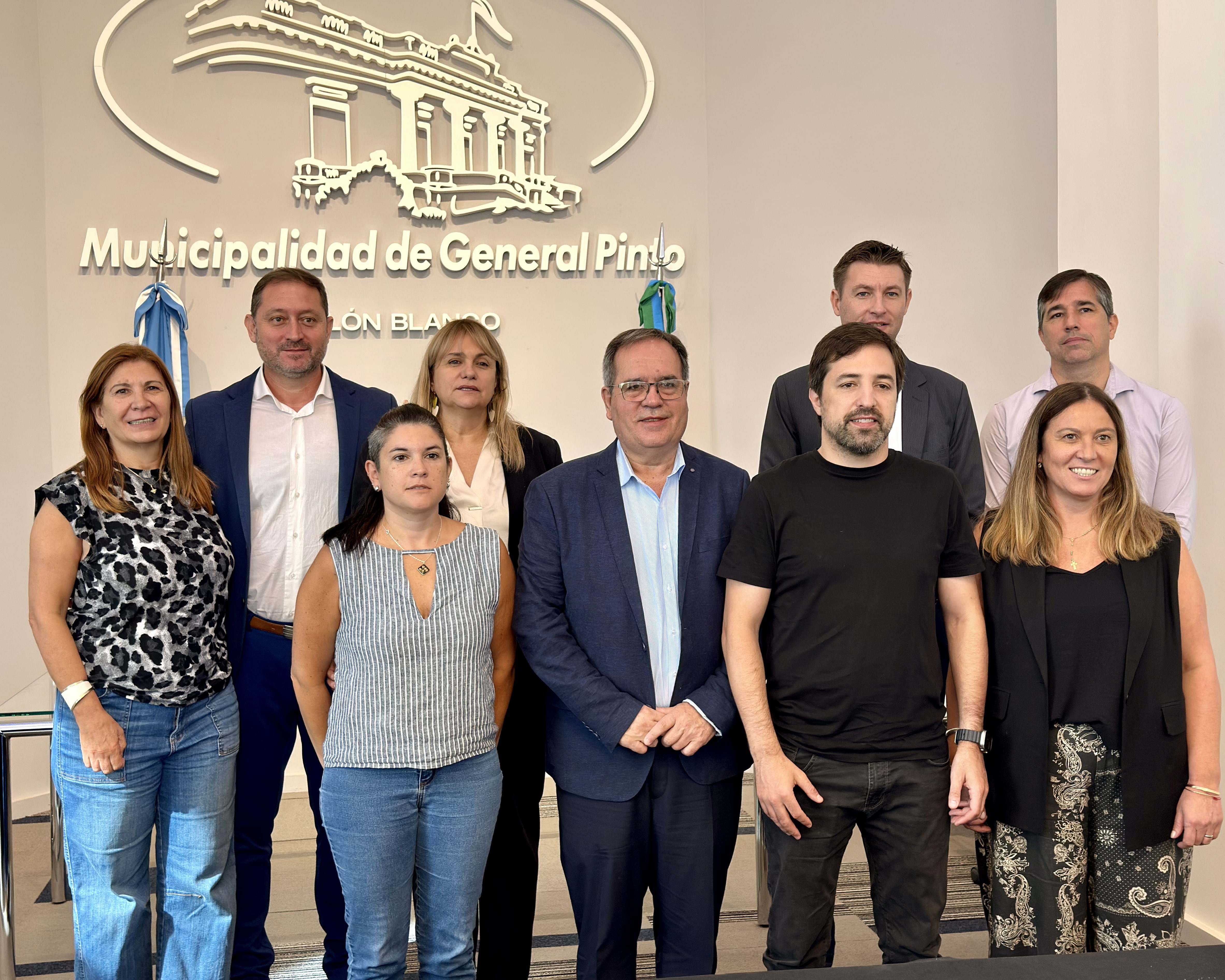 Intendentes, funcionarios municipales y el ministro Kreplak participaron de encuentro regional de Salud