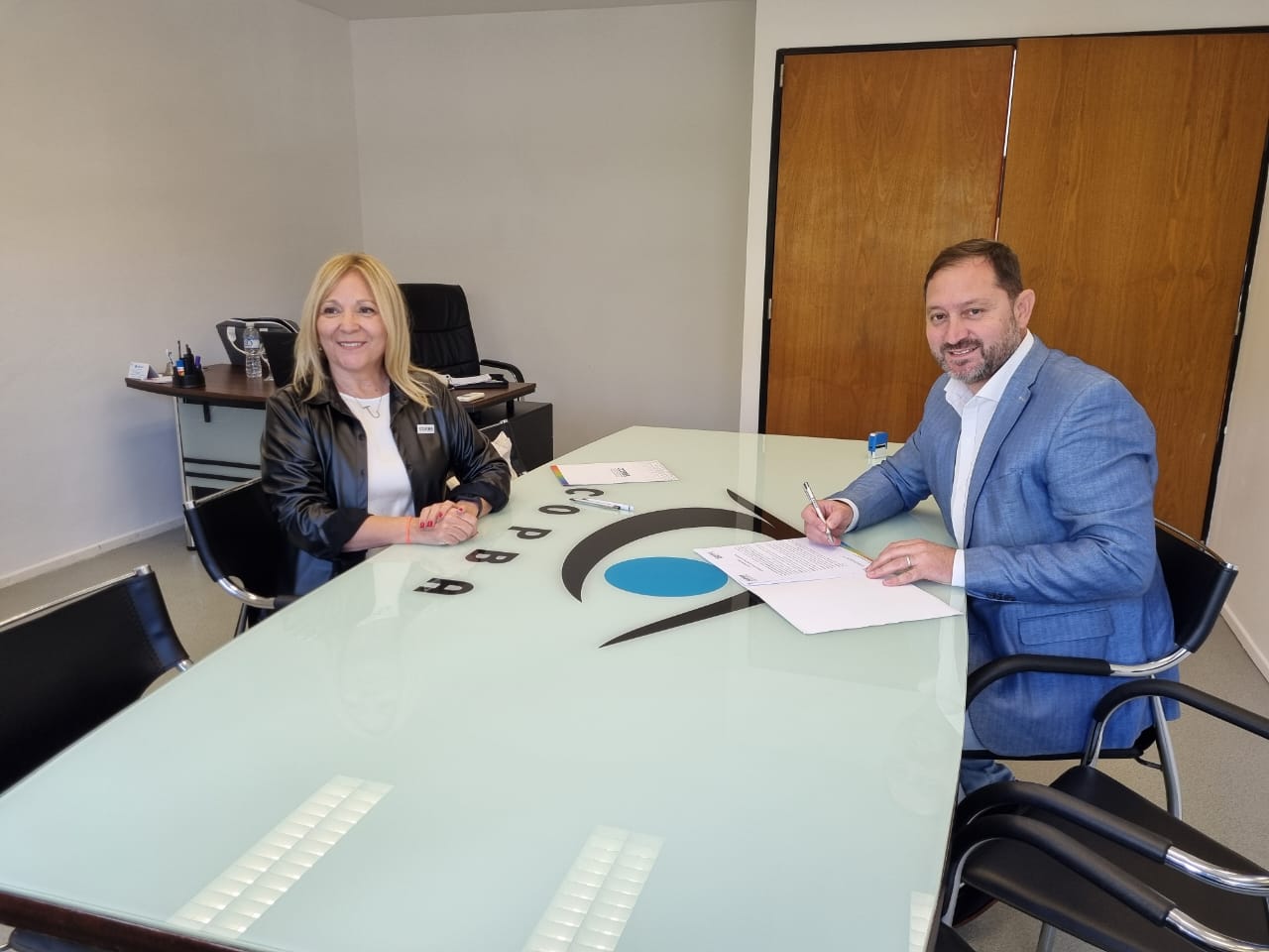 El Municipio renovó el convenio con el Colegio de Ópticos para anteojos recetados