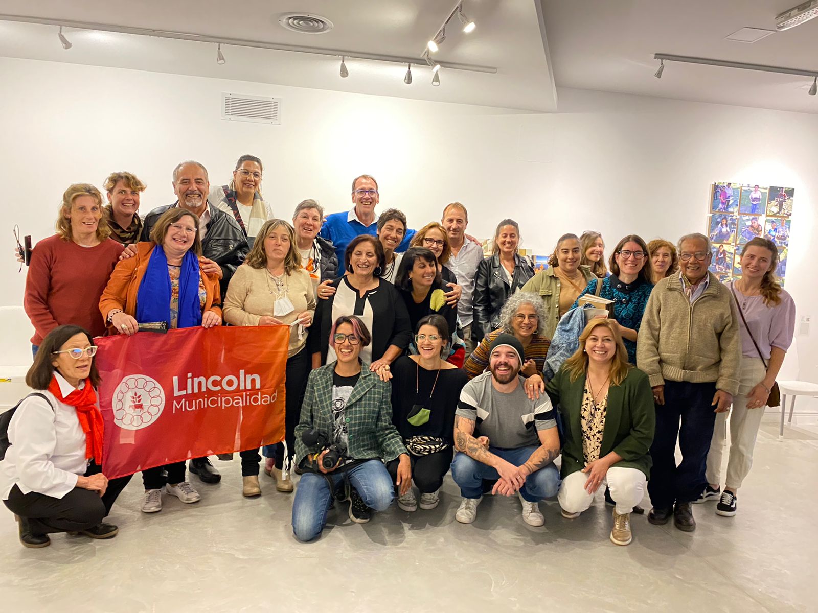 La muestra de arte “Comunitaria Lincoln” se expone en Capital Federal