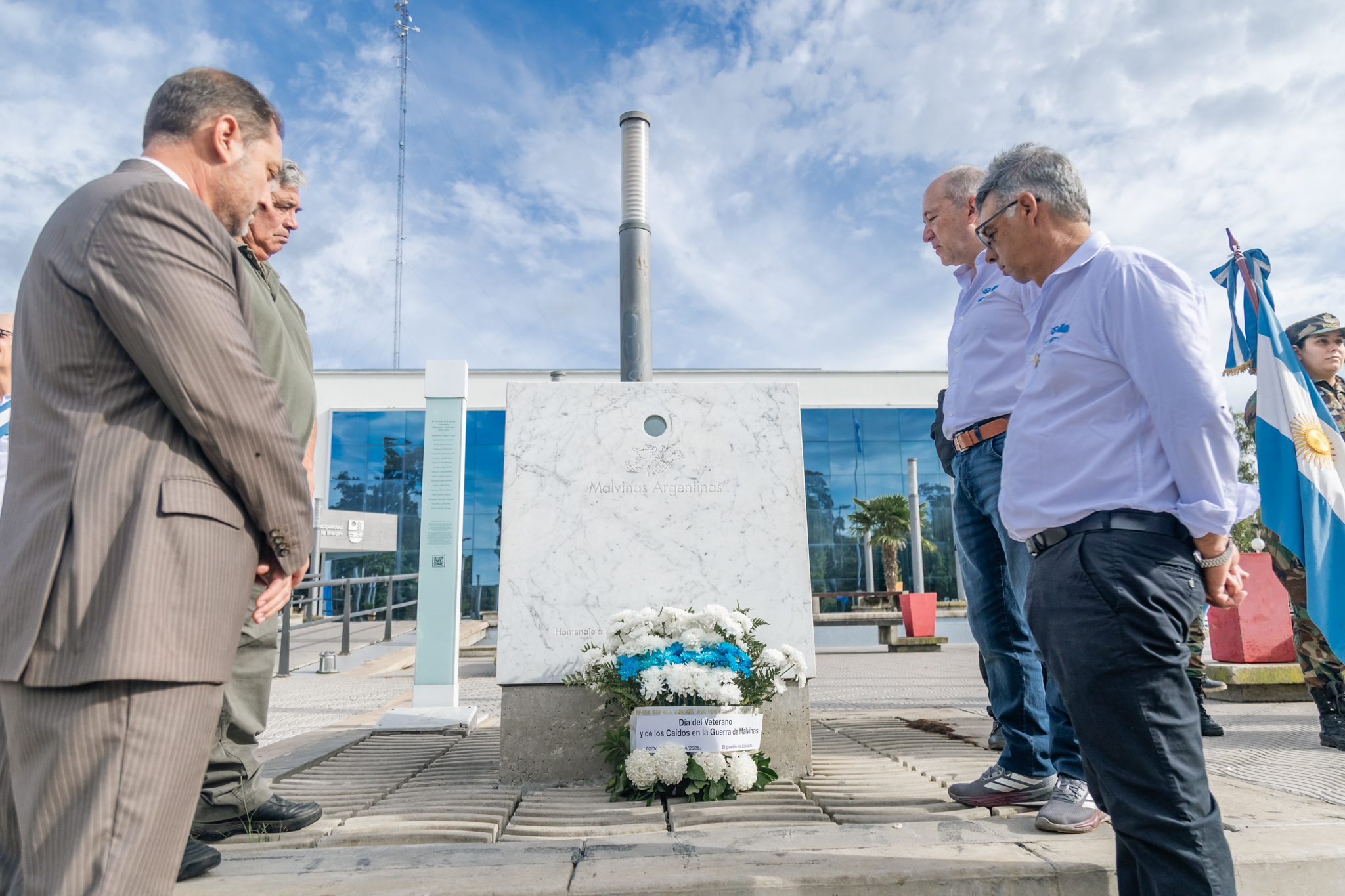 A 44 años de la Gesta de Malvinas, Lincoln rindió homenaje a sus Héroes