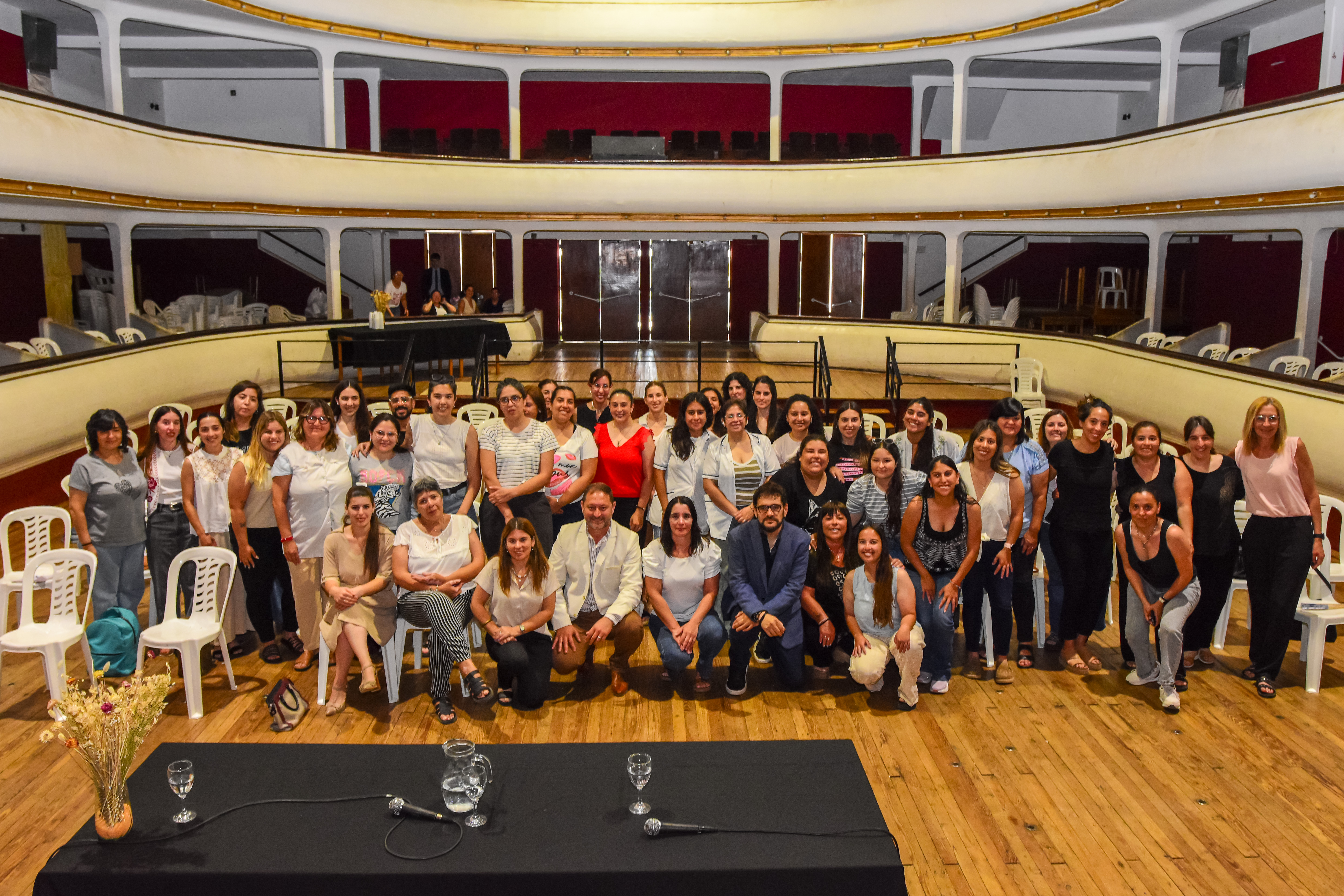 Trabajadoras Sociales del distrito participaron de un importante seminario de capacitación