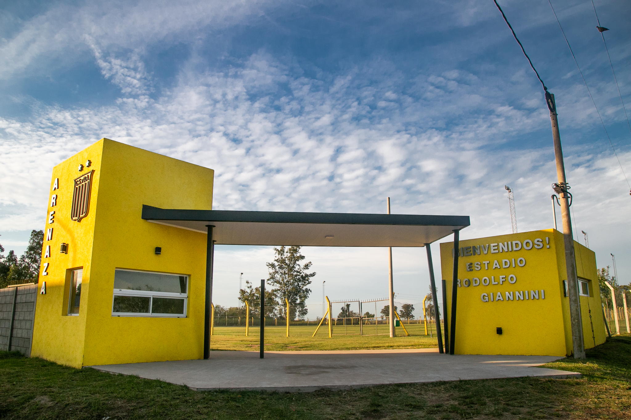 Se entregaron nuevos subsidios económicos a 18 clubes del Distrito