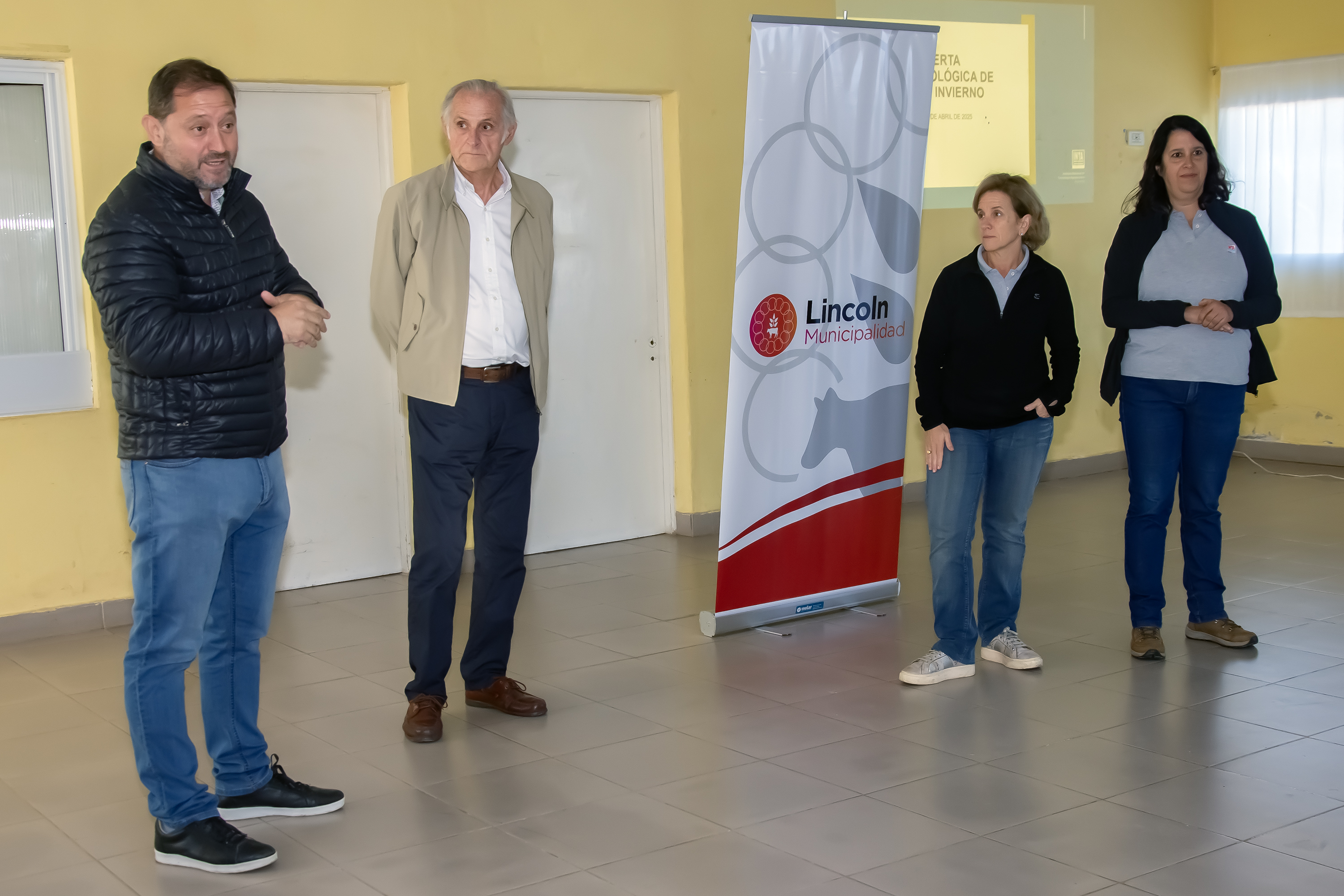 Vecinos e instituciones intermedias participaron del lanzamiento del programa “Mi Huerta”