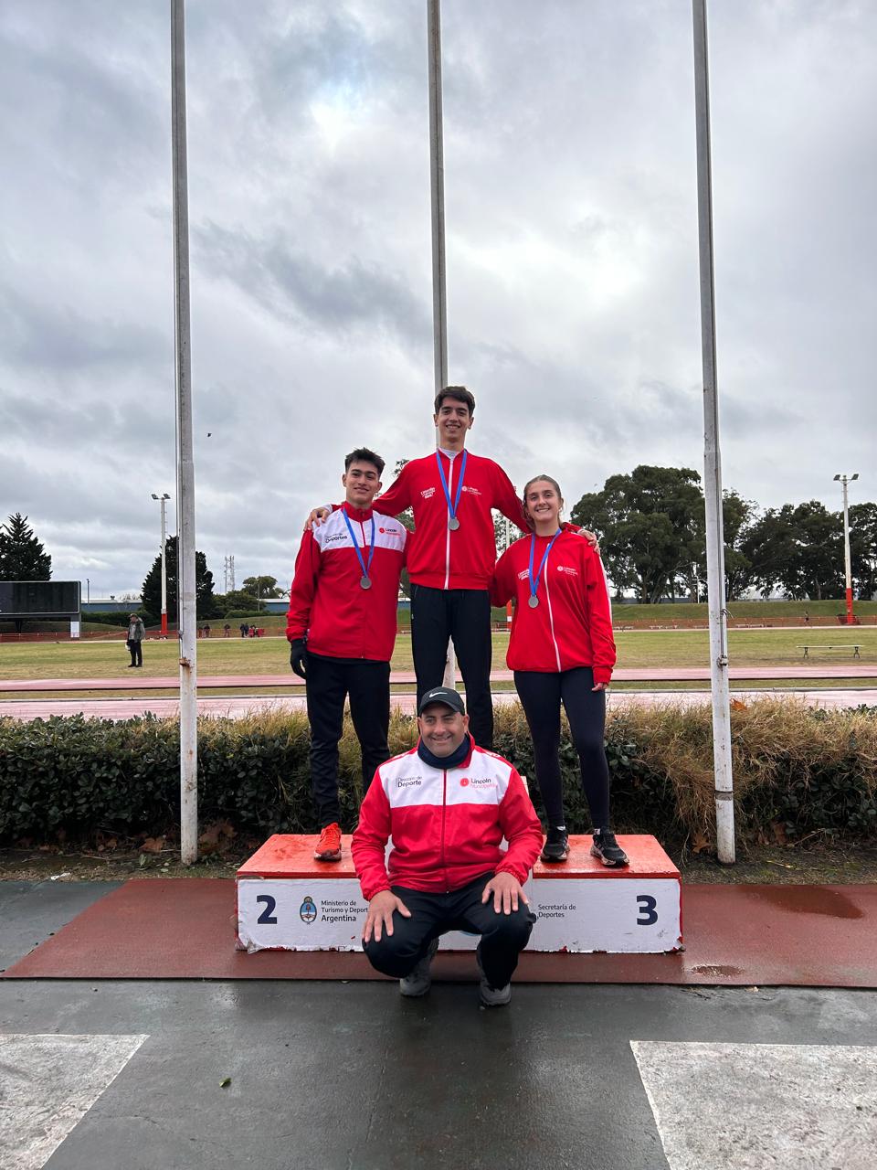 Destacada participación de los atletas linqueños en el Provincial U-20