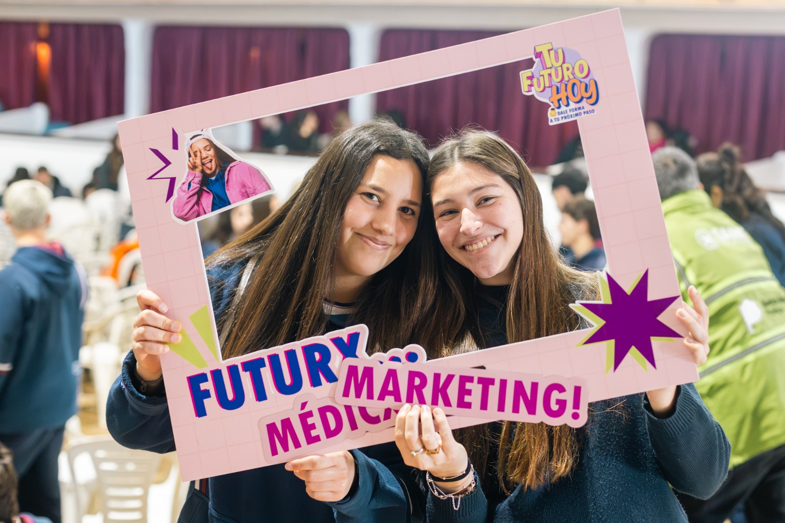 Jóvenes de todo el distrito participaron del encuentro “Tu futuro, hoy”
