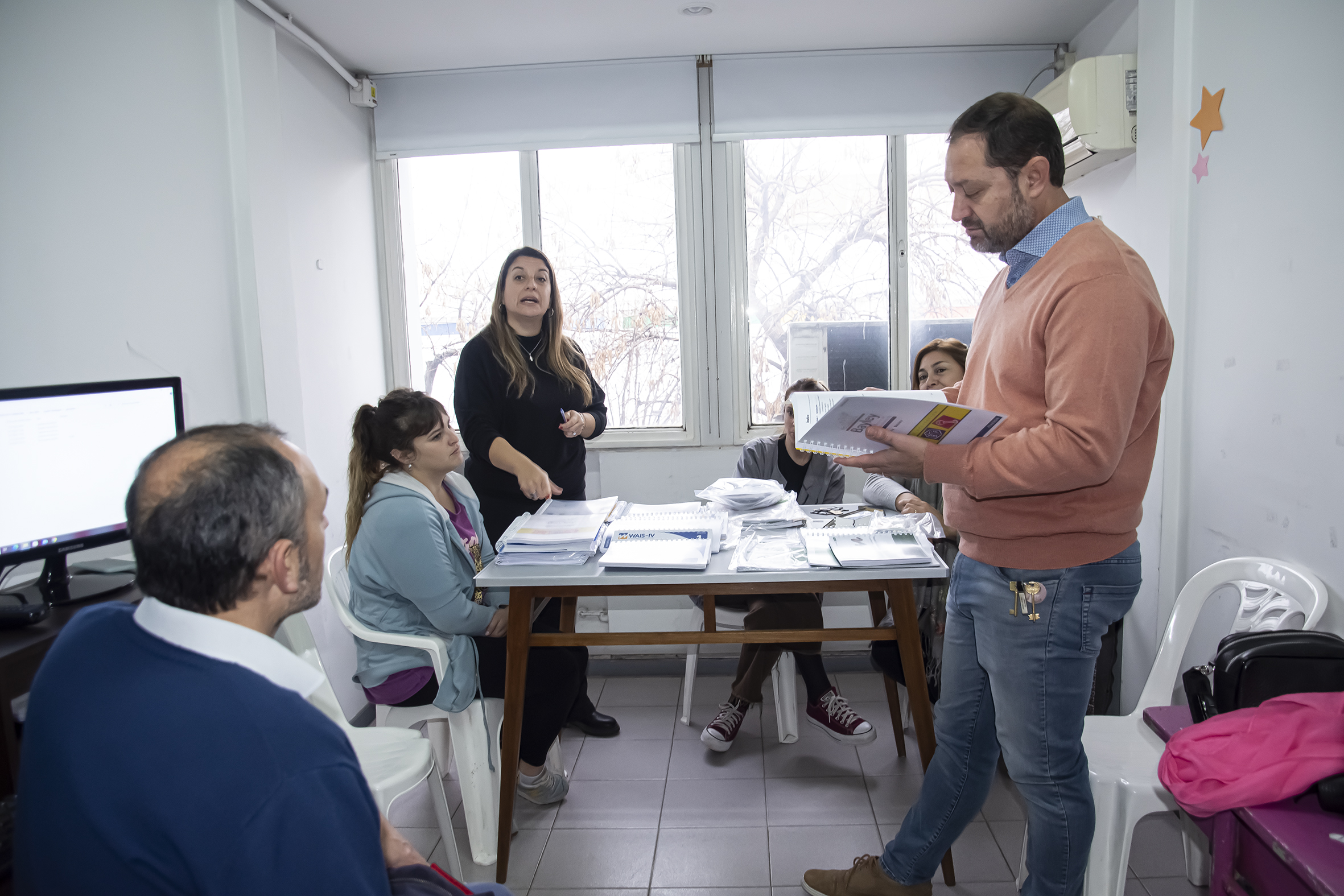 El equipo psicopedagógico adquirió nuevo material para trabajos evaluativos