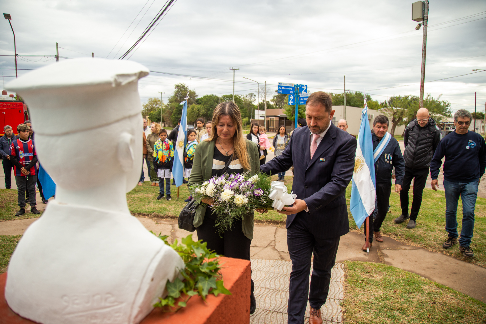 Lincoln rindió homenaje a sus “Héroes de Malvinas”