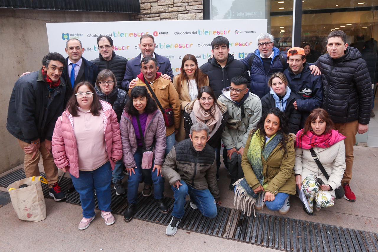 Lincoln y Mendoza pusieron en marcha el 2° Congreso Internacional de Discapacidad