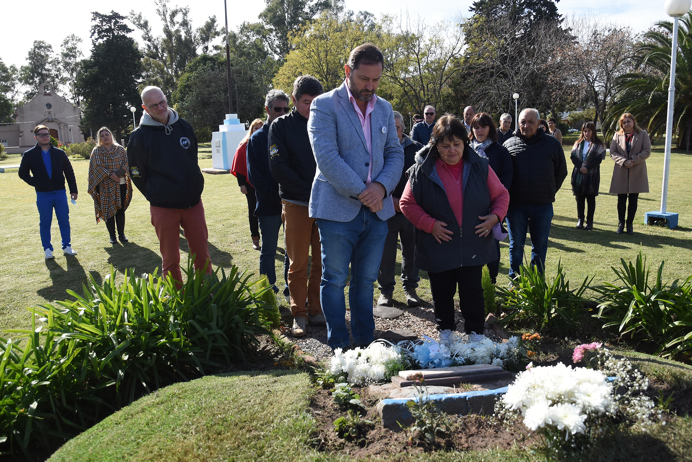 Serenal junto a veteranos de Malvinas rindieron homenaje a Hugo Heredia