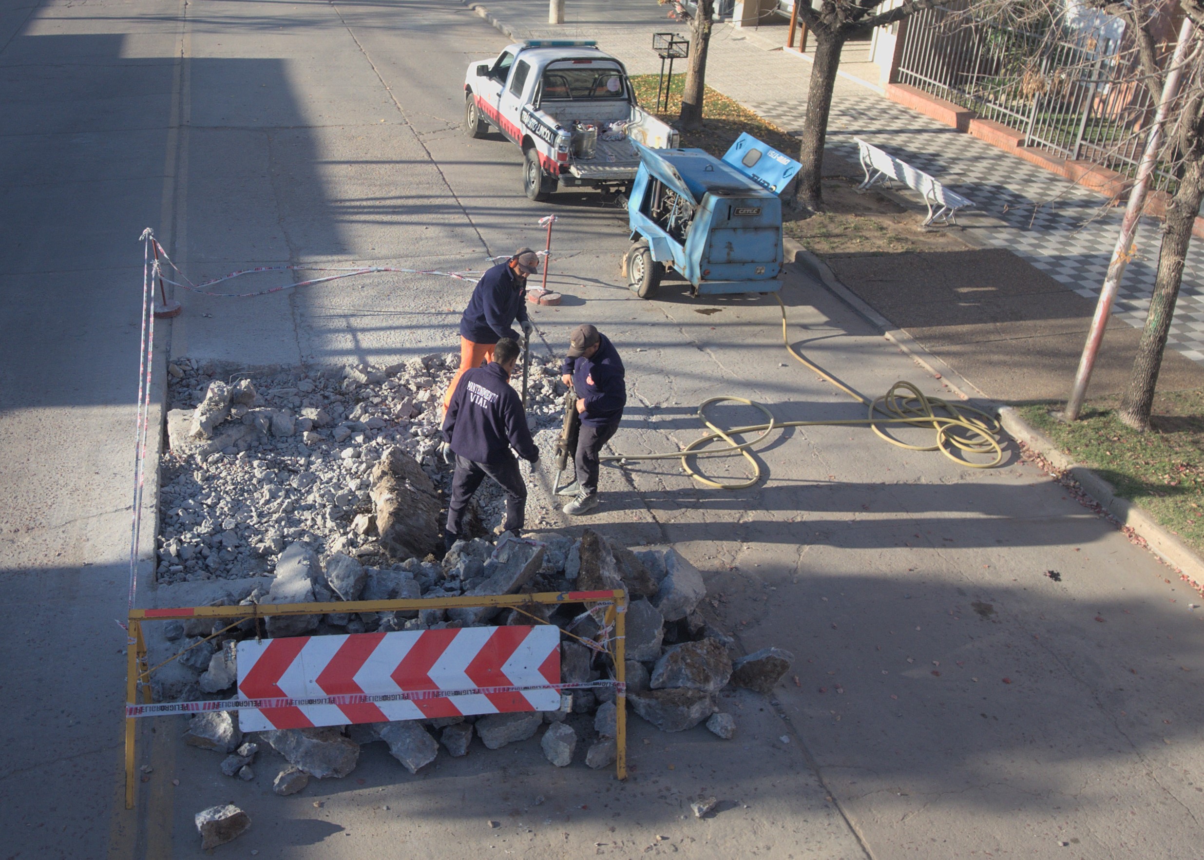 Continúan los trabajos sobre Avenida Chacabuco