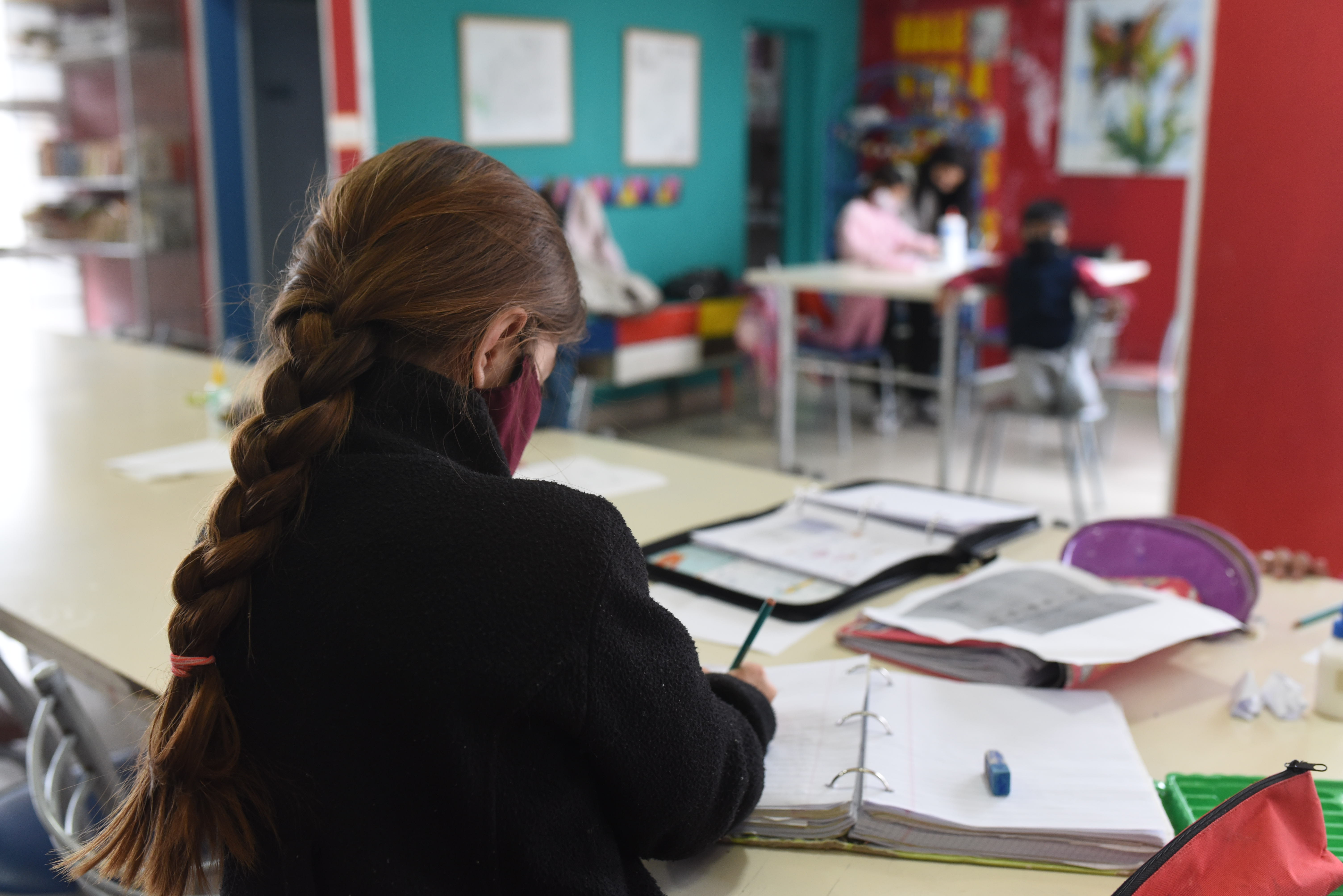 Más de un centenar de niños y jóvenes asisten a los talleres barriales