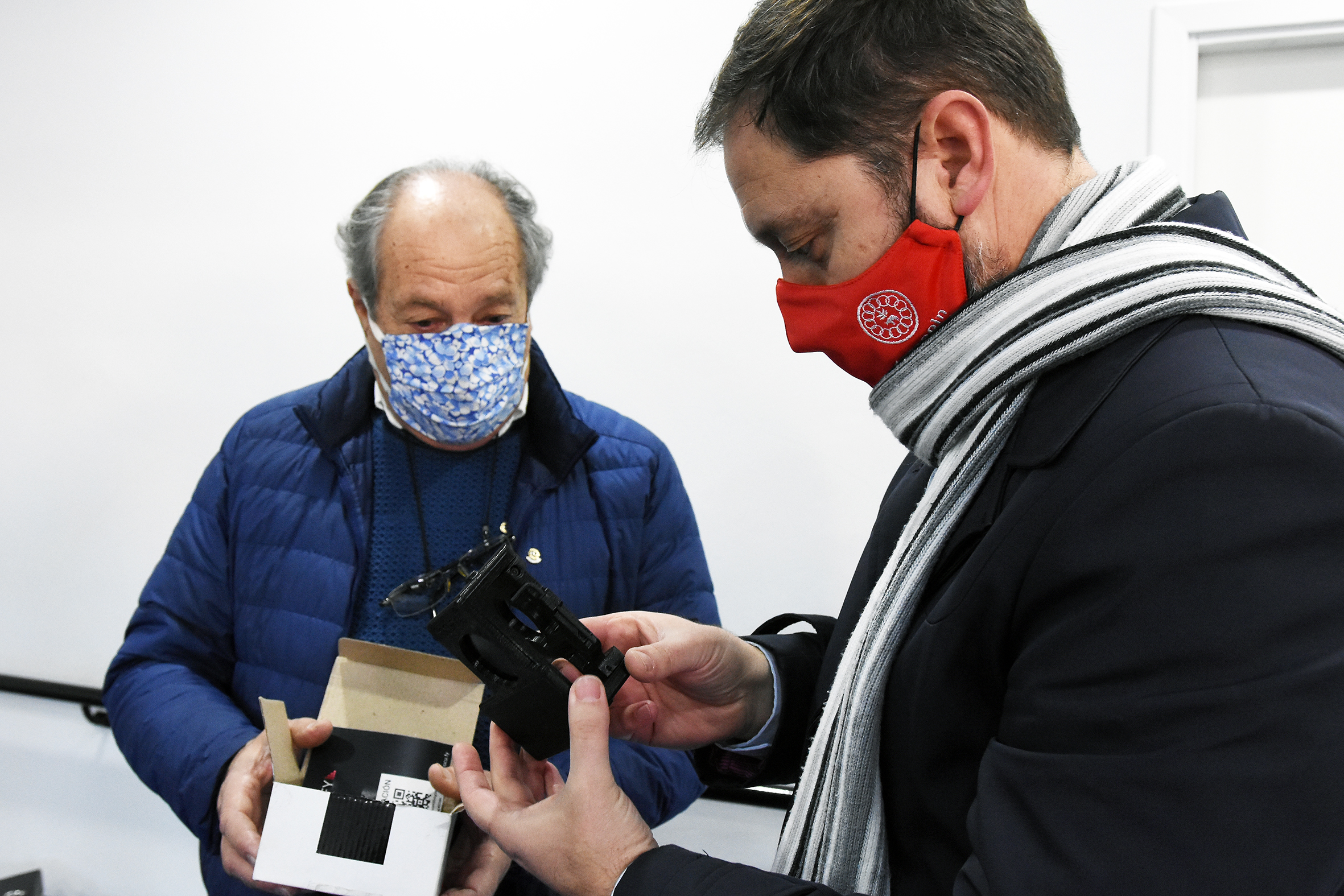El Club de Leones donó equipamiento para el área de oftalmología del Hospital