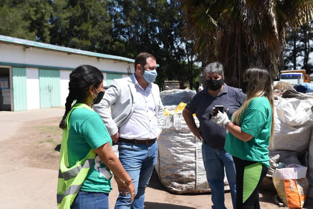 La cooperativa “Verde Libertad” concretó la segunda venta de materiales reciclables