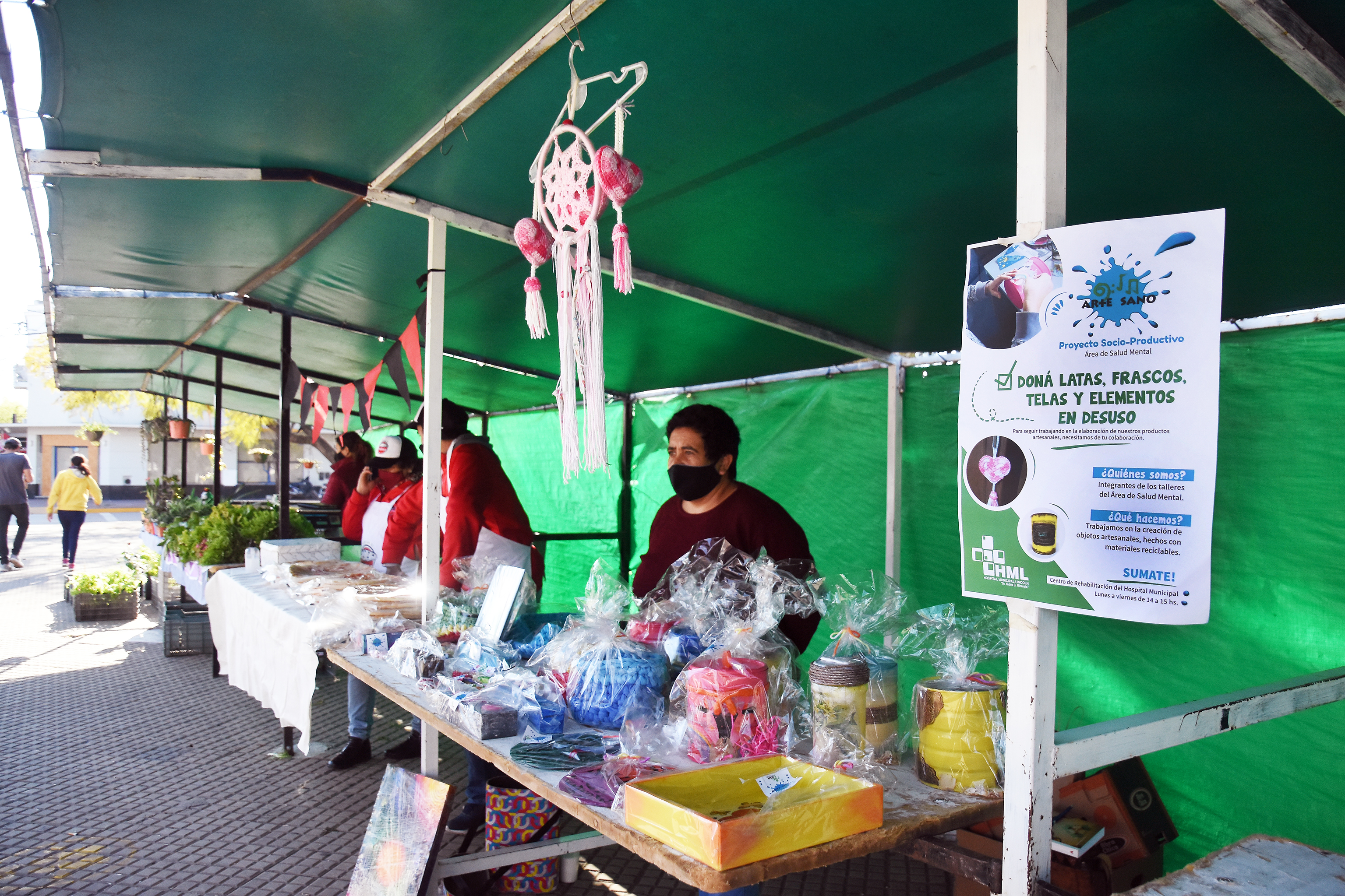 “Arte Sano”, sumó su proyecto socio productivo a la Feria Sustentable