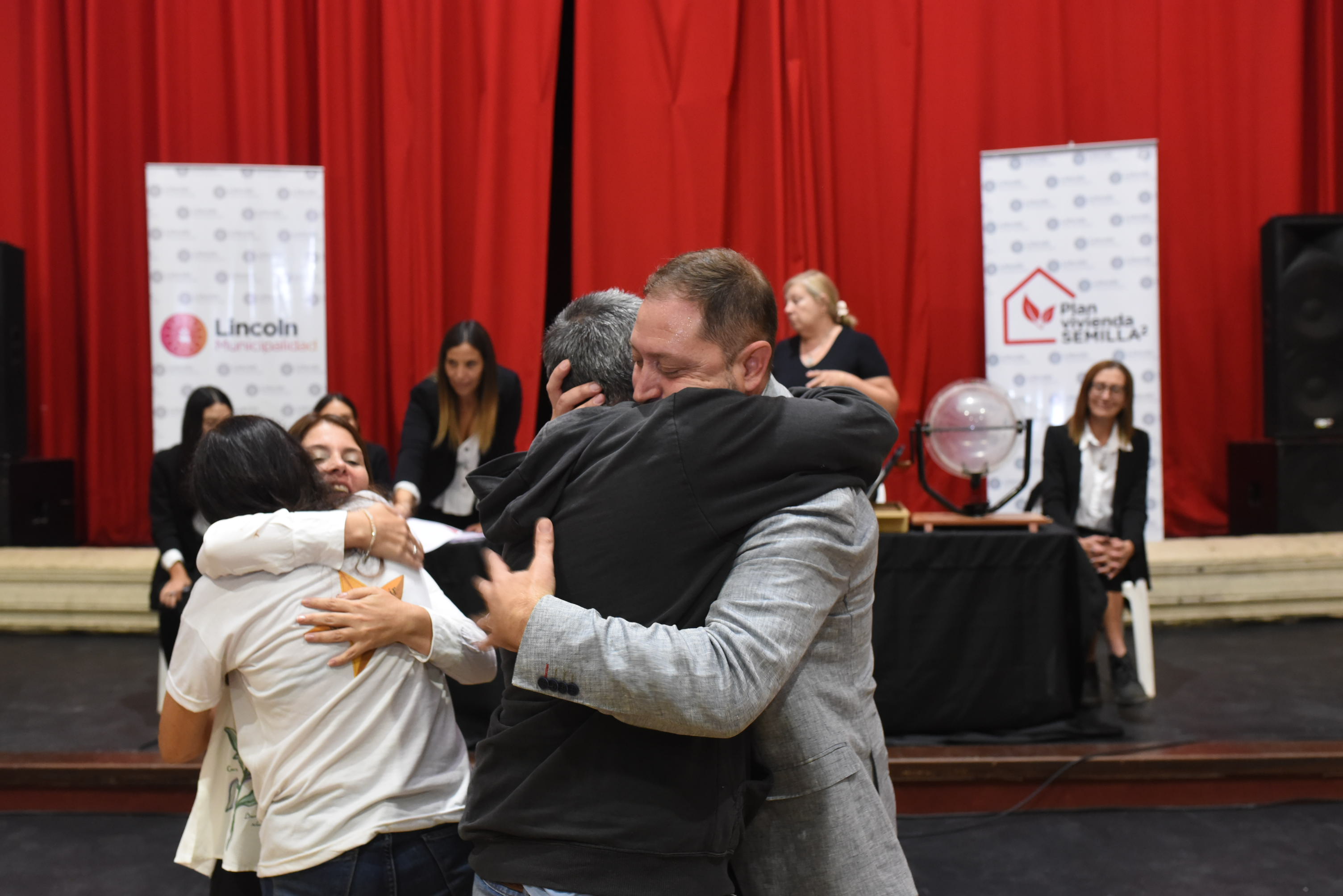 Se realizó el sorteo de adjudicación de 40 viviendas sociales