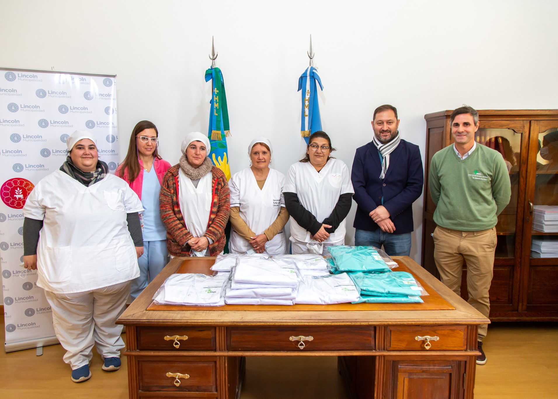 Confeccionan nuevos uniformes para toda la planta del Hospital Municipal