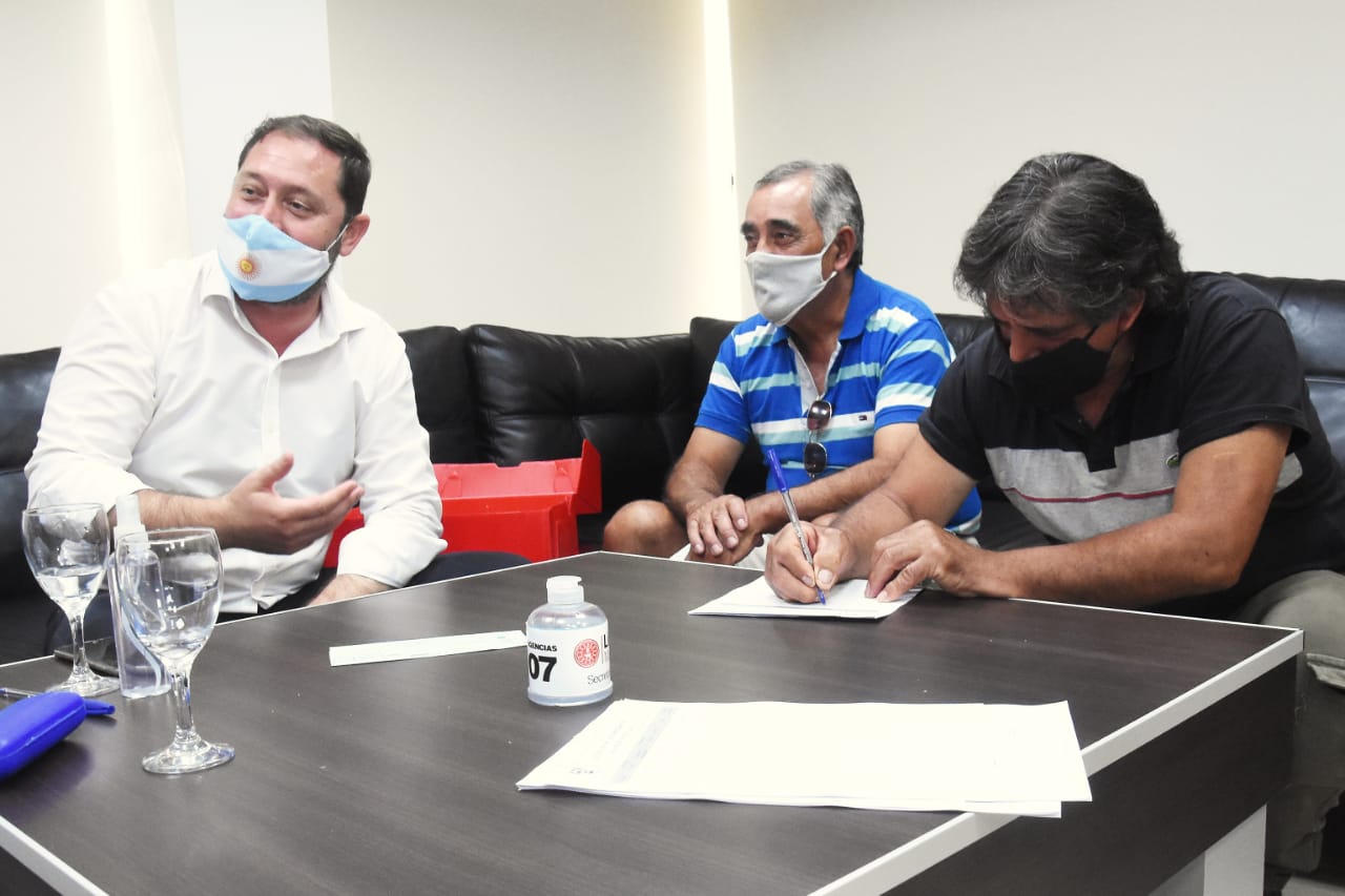 Cinco empleados municipales percibieron su retribución especial al jubilarse con más de 30 años de servicio