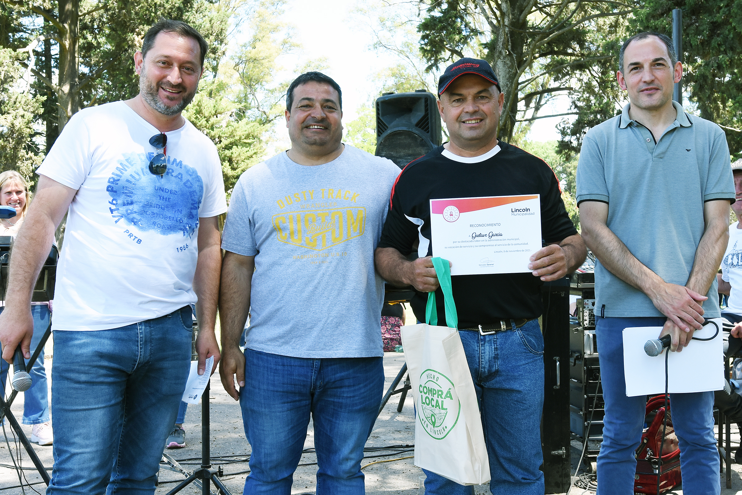 Los trabajadores municipales celebraron su día en “El Parque”