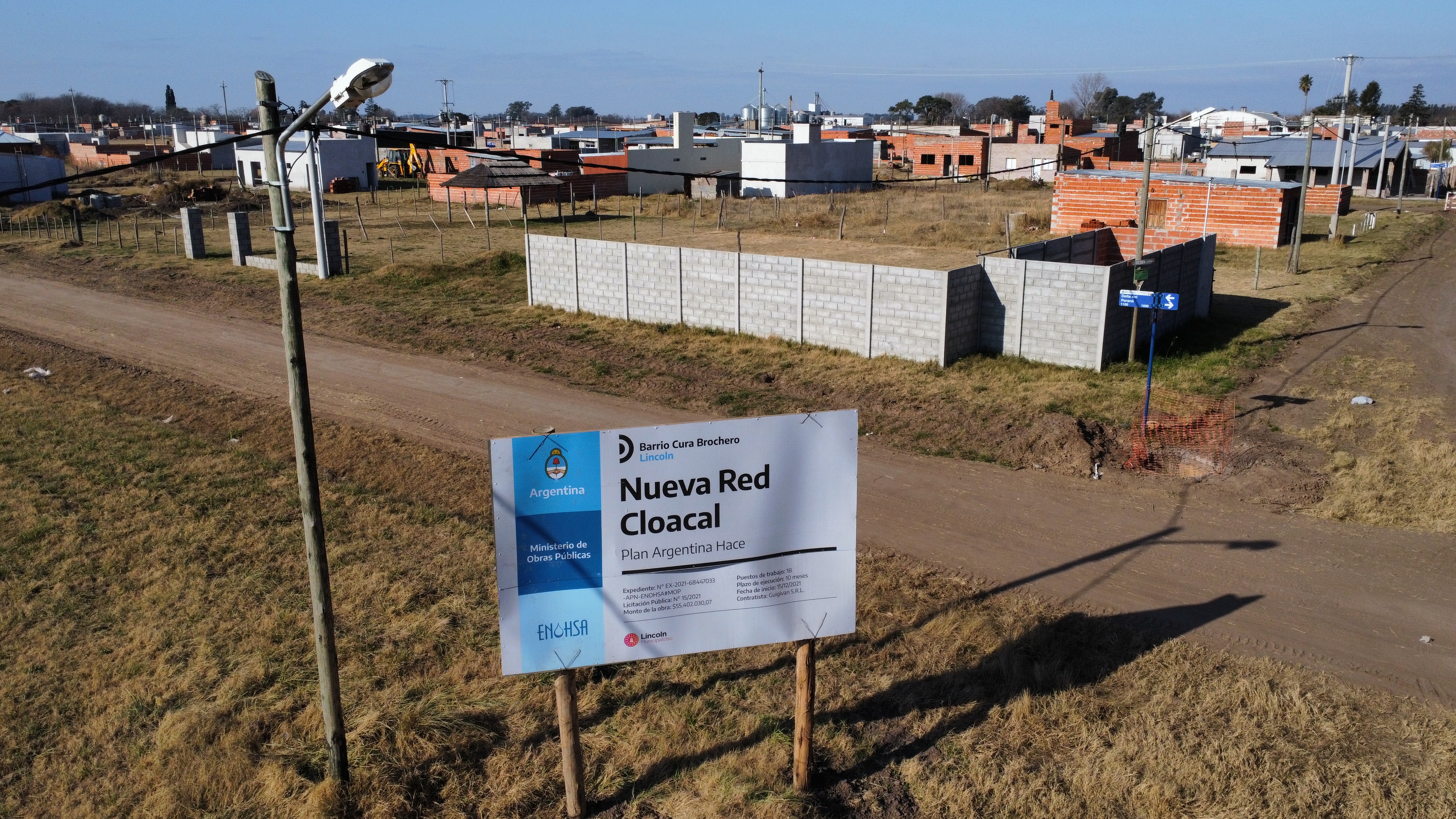 Muy pronto estará en funcionamiento el sistema de desagües cloacales en el barrio Cura Brochero
