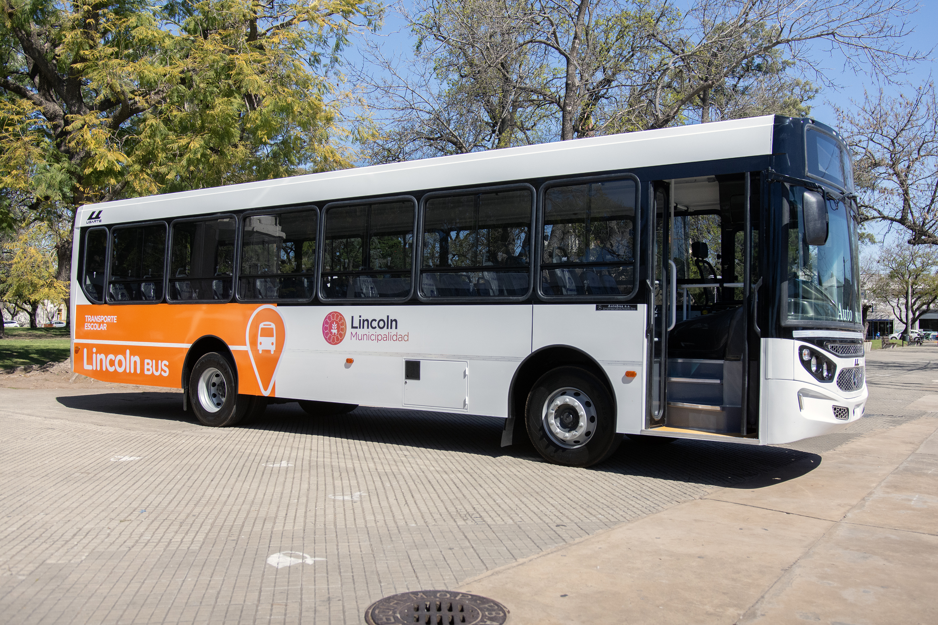 El municipio sumó 2 colectivos 0km para el servicio de transporte escolar