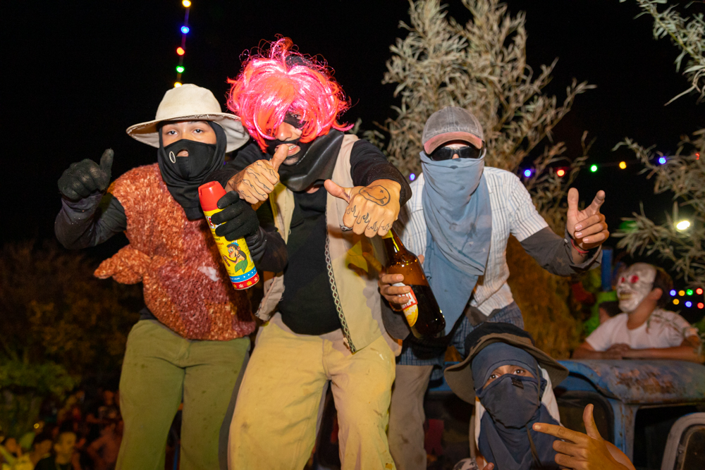 El carnaval dejó su huella en Las Toscas y Pasteur, y se prepara para brillar en Roberts y Martínez de Hoz