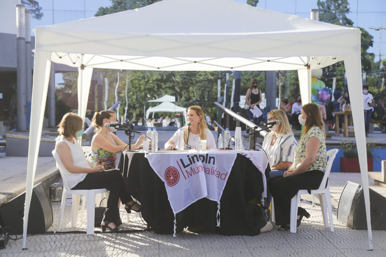 Las mujeres linqueñas hicieron oír su voz en la ciudad